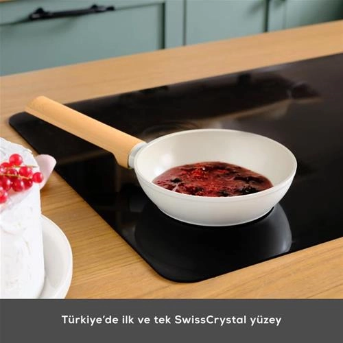 ماهیتابه القایی کاراجا Swiss Crystal کرم 16 سانتی